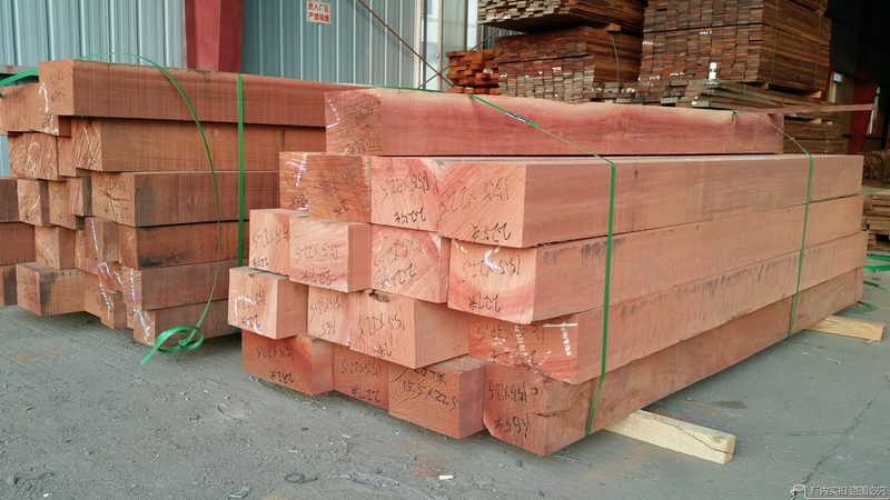 地暖强化复合地板，防潮性能如何保障？**